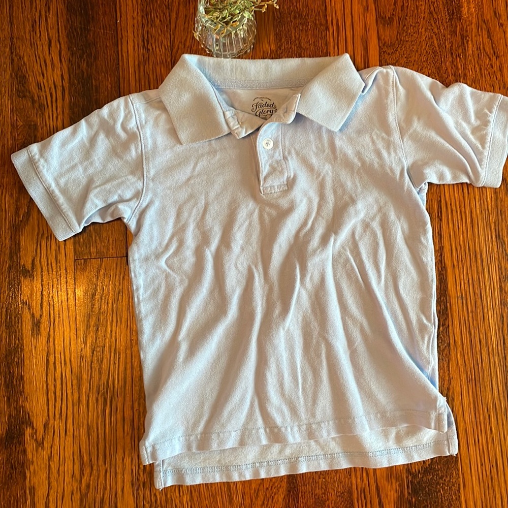 Light blue uniform polo XS 4-5 Faded Glory